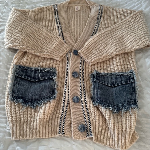 Women's Like Love Beige Cardigan with Denim Pockets S - Picture 9 of 15